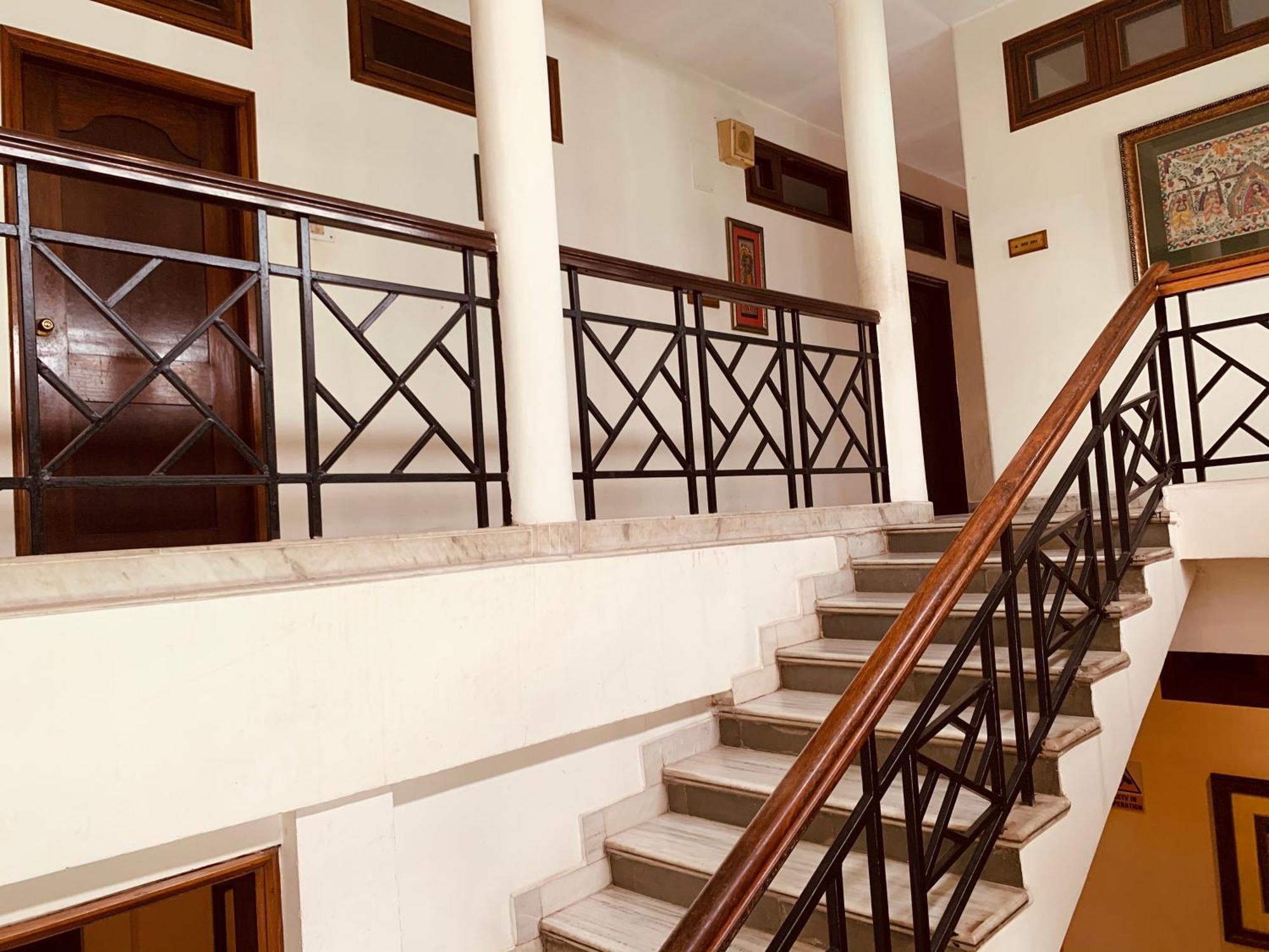 Hotel Devika Dibrugarh Eksteriør bilde